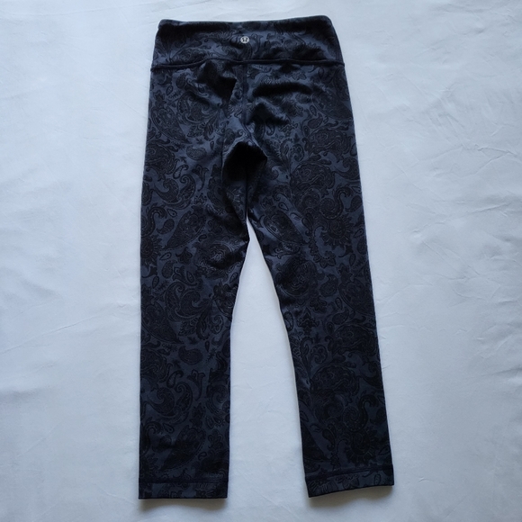 🍋Like New Lululemon Wunder Under Crop - Picture 6 of 11